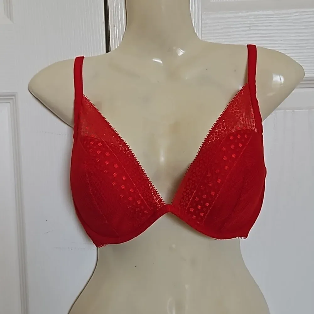 Victoria's Secret Women's Lace Underwire Lightly Padded Plunge Bra Red 32DD - Picture 1 of 16